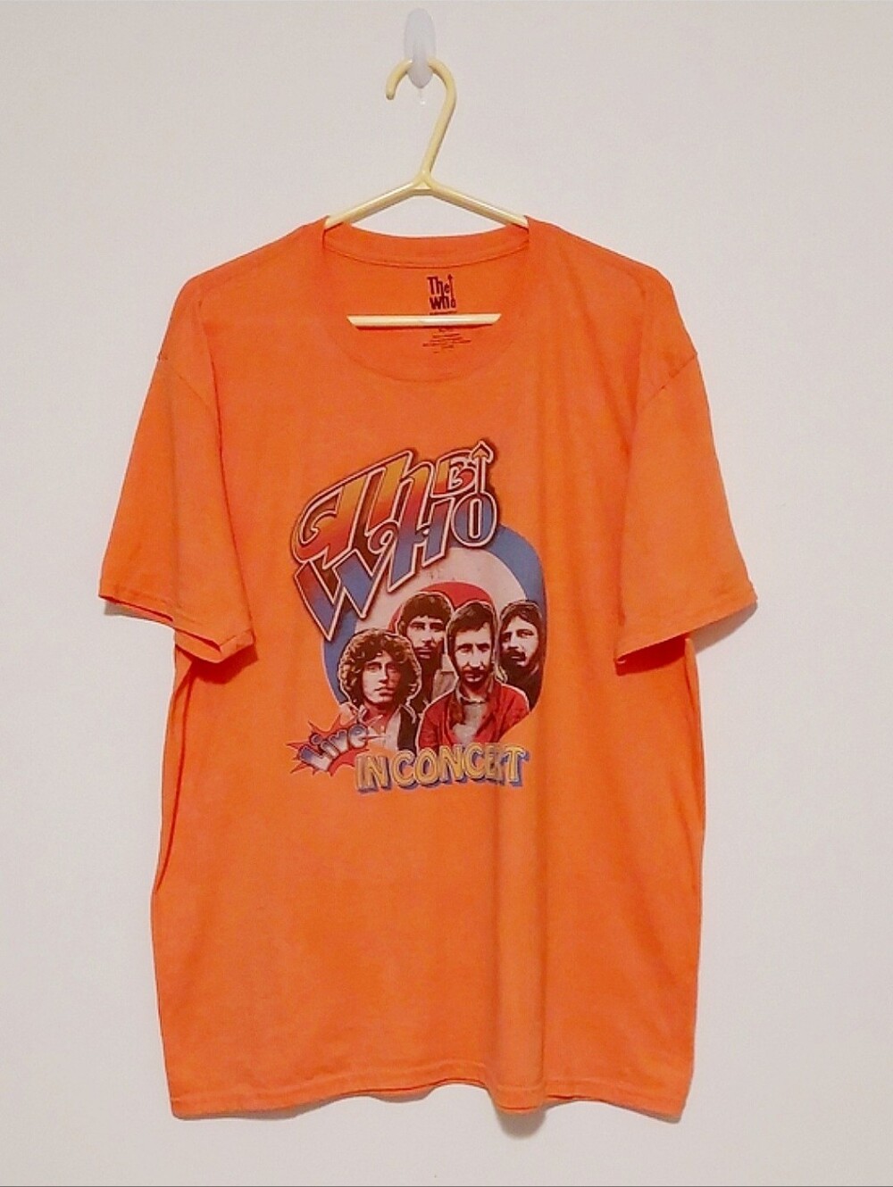 2022 The Who Orange Short Sleeved Graphic Band T-shirt VGUC Size XL